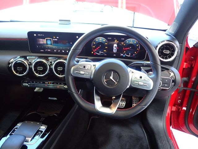 Mercedes Benz A-CLASS 2020-09 10865-17