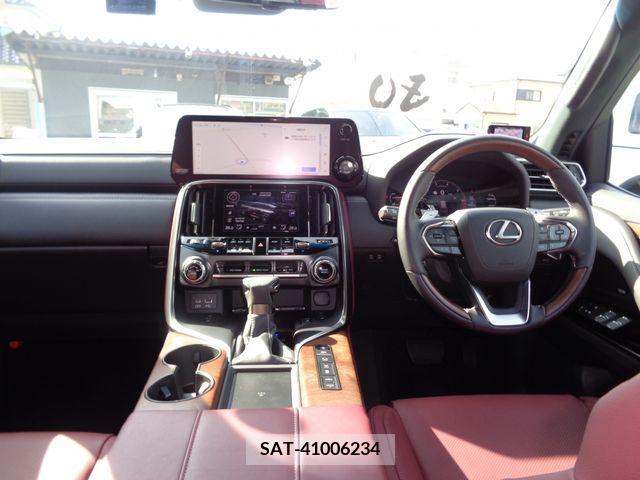 Lexus LX 2023-01 210174-1