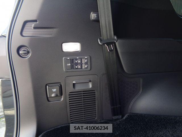 Lexus LX 2023-01 210174-19