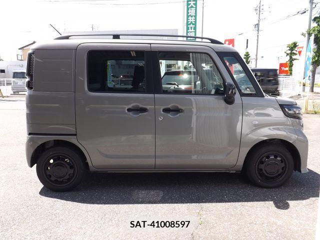 Suzuki SPACIA 2022-11 212418-4
