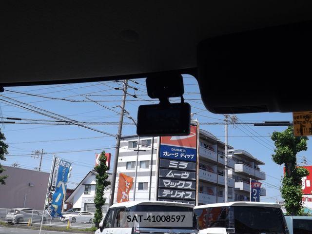 Suzuki SPACIA 2022-11 212418-18