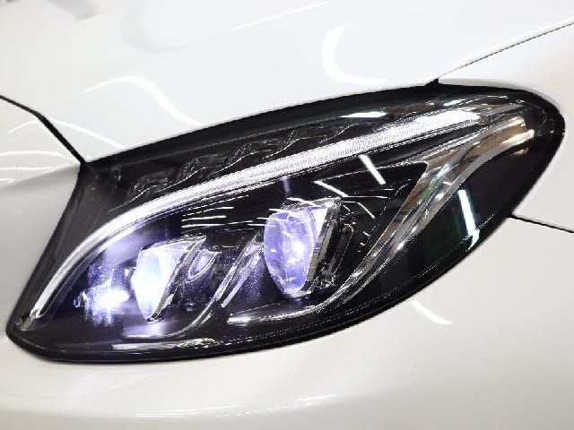 Amg C-CLASS 2017-01 25380-19