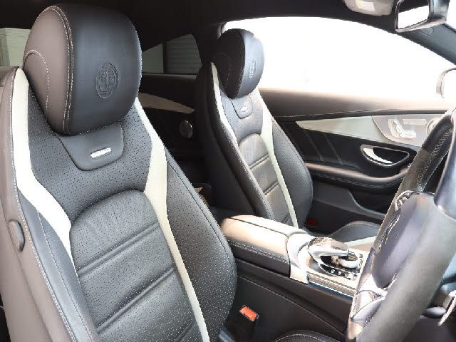 Amg C-CLASS 2017-01 25380-13