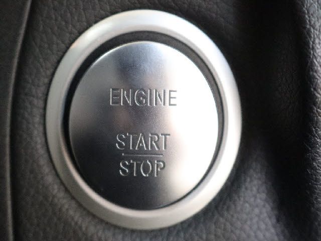 Amg C-CLASS 2017-01 25380-15