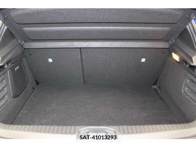 Renault LUTECIA 2021-03 210786-12