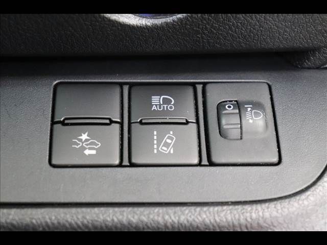 Toyota SIENTA 2020-06 21537-2