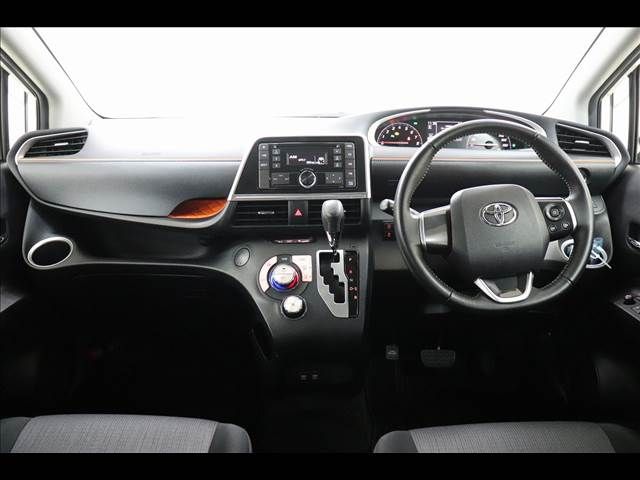 Toyota SIENTA 2020-06 21537-6