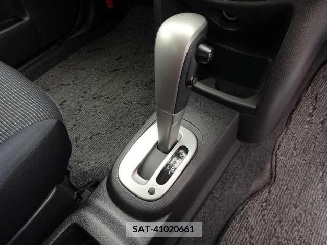 Nissan NOTE 2009-11 230459-12