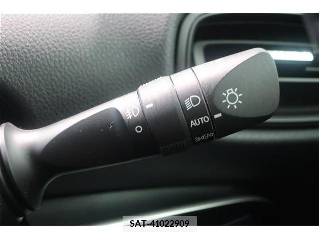 Toyota PRIUS 2022-07 322523-23