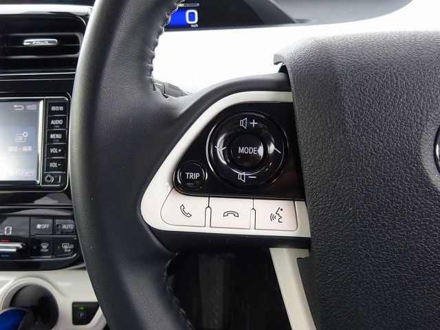 Toyota PRIUS 2017-08 10285-21