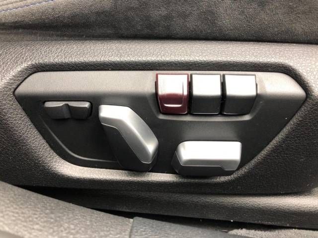 Bmw 3 SERIES 2016-11 17986-4