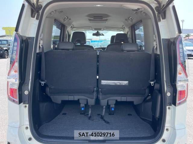 Nissan SERENA 2019-10 325066-13