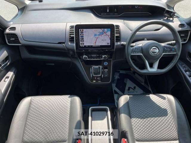 Nissan SERENA 2019-10 325066-1