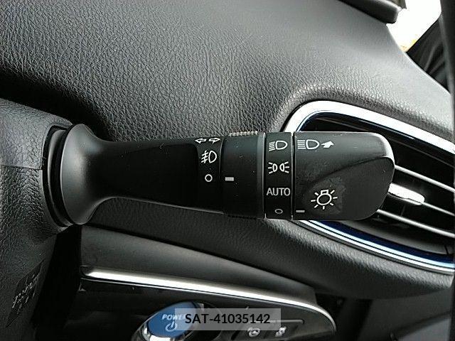 Toyota PRIUS 2016-06 282164-3