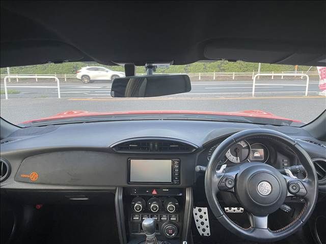 Toyota 86 2017-03 22526-1