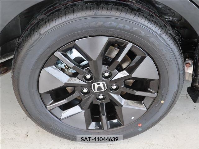 Honda e 2024-03 377273-9