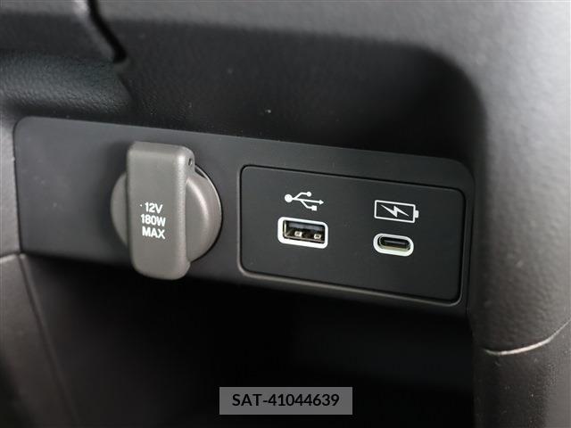 Honda e 2024-03 377273-14