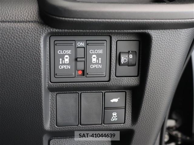 Honda e 2024-03 377273-13