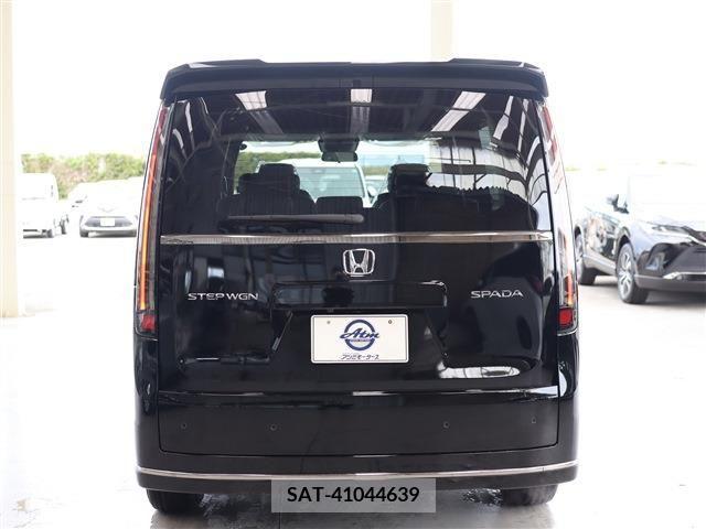 Honda e 2024-03 377273-4