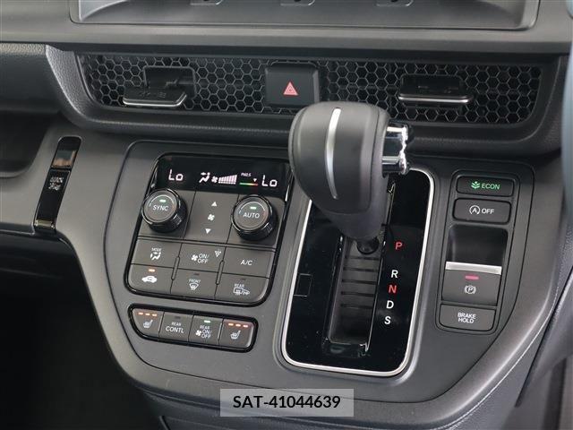 Honda e 2024-03 377273-11