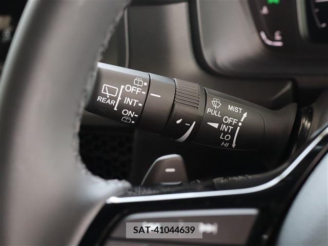 Honda e 2024-03 377273-18