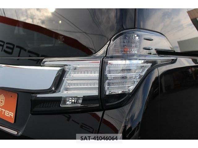 Toyota VELLFIRE 2017-03 352975-7