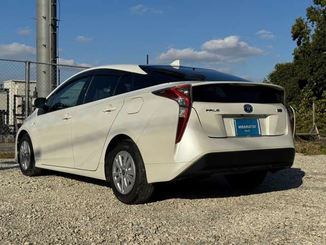 Toyota PRIUS 2016-01 194968-2
