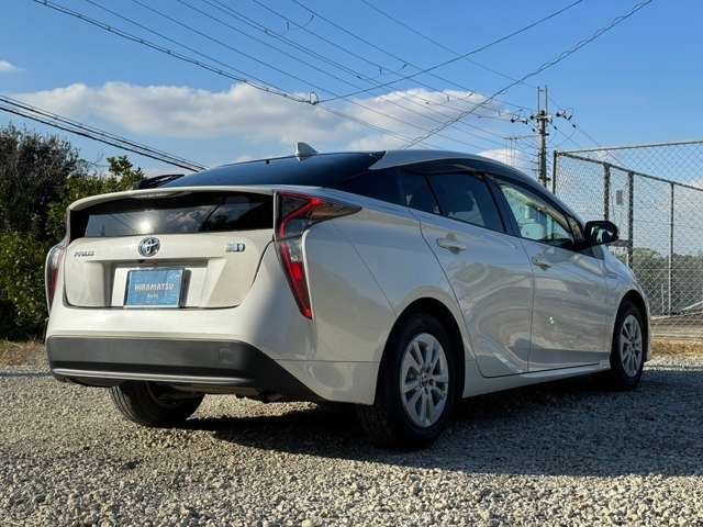 Toyota PRIUS 2016-01 194968-4