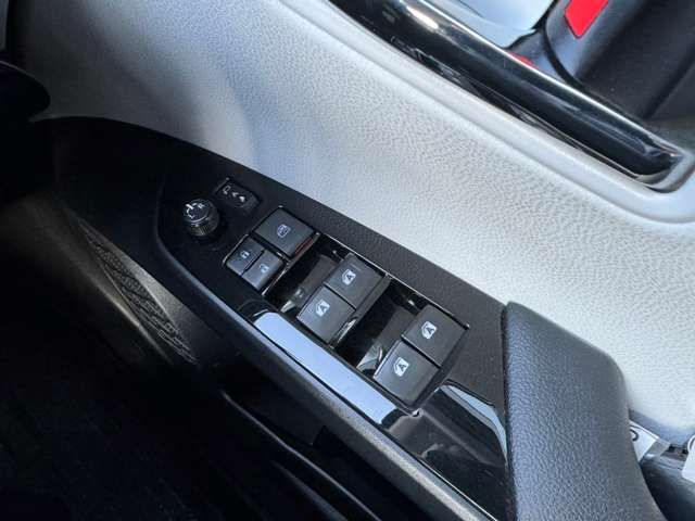 Toyota PRIUS 2016-01 194968-18