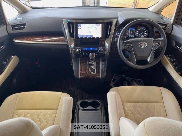 Toyota ALPHARD 2019-09 282220-1