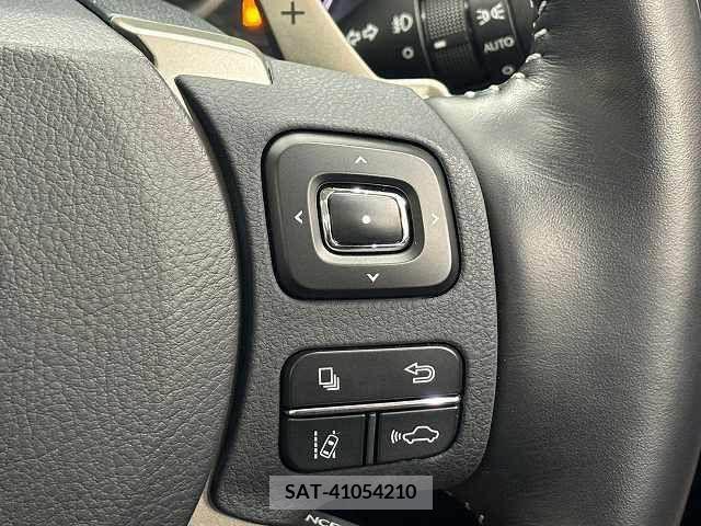 Lexus NX 2020-04 211988-9