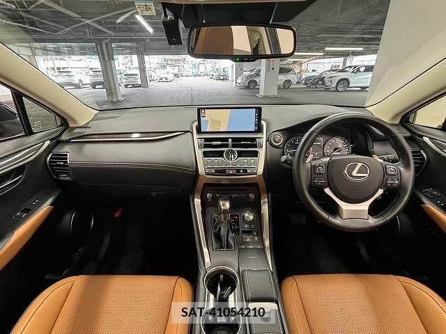 Lexus NX 2020-04 211988-1
