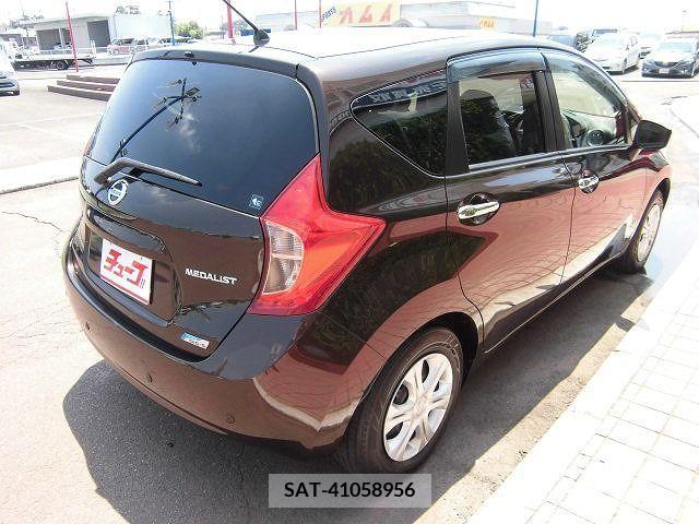 Nissan NOTE 2016-03 380905-2