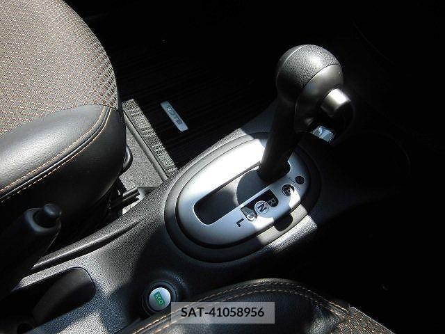 Nissan NOTE 2016-03 380905-19