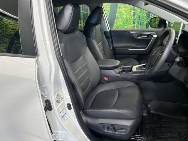 Toyota RAV4 2021-05 12432-8