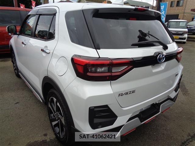 Toyota RAIZE 2022-07 354814-4