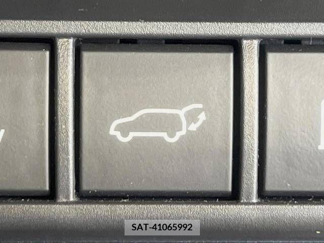 Toyota PRIUS 2023-07 366464-6