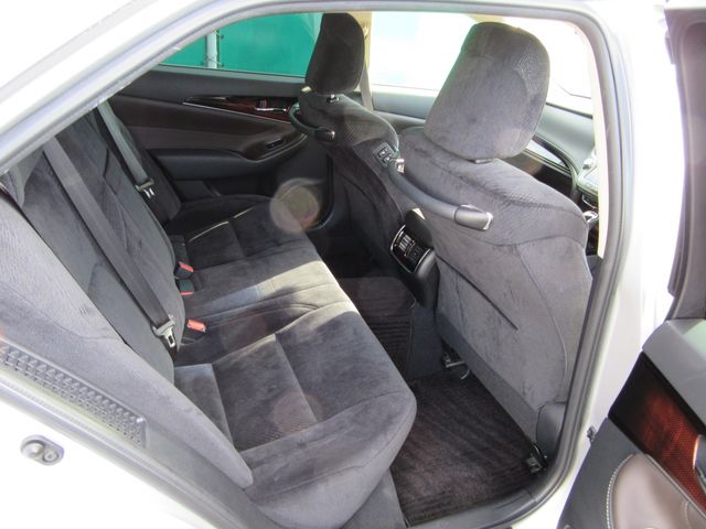 Toyota CROWN SEDAN 2016-12 28094-23