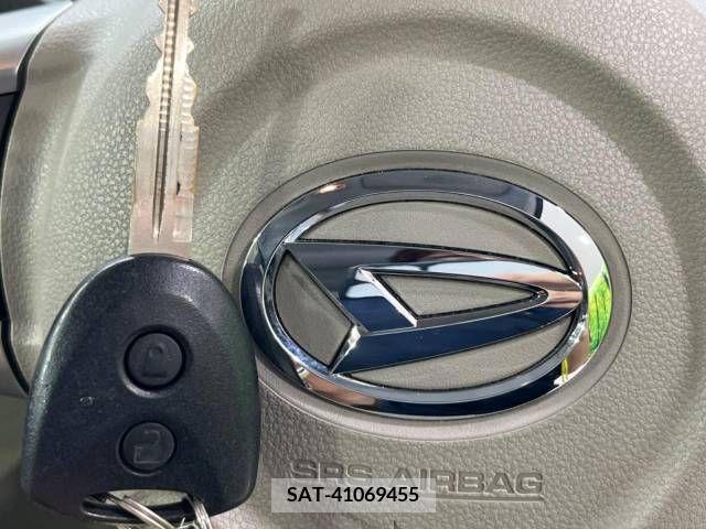Daihatsu TANTO 2017-07 345128-6
