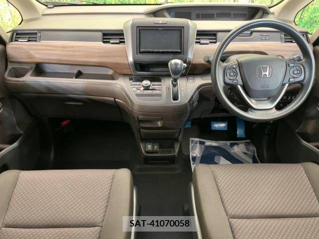 Honda FREED 2021-10 270588-1