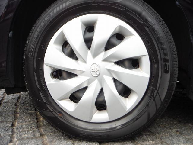 Toyota VITZ 2018-03 13497-16
