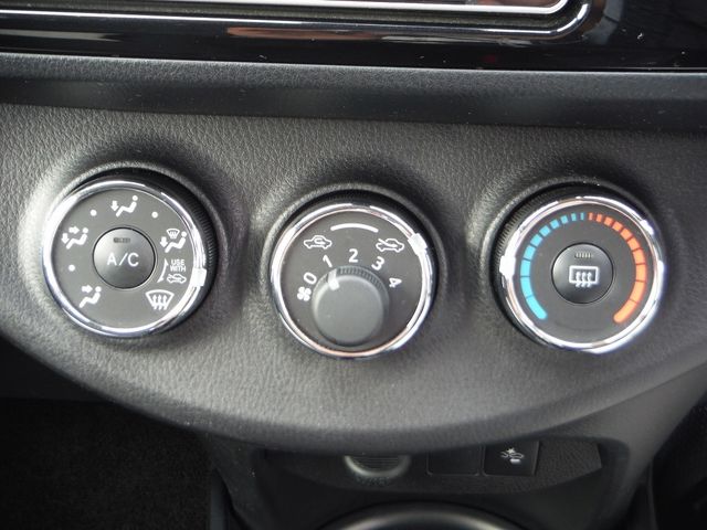 Toyota VITZ 2018-03 13497-10