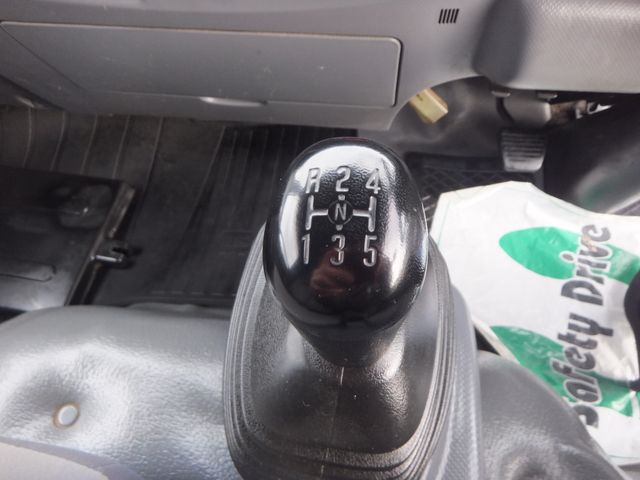 Isuzu ELF TRUCK 2013-08 1845-18