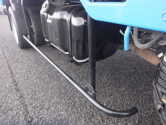 Isuzu ELF TRUCK 2013-08 1845-26