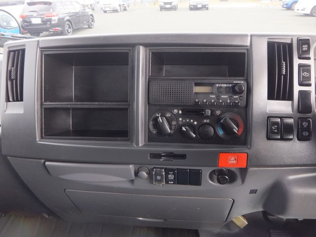 Isuzu ELF TRUCK 2013-08 1845-17