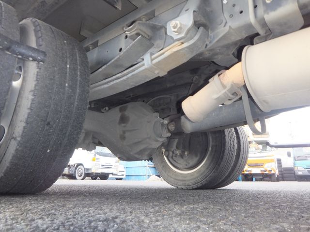 Isuzu ELF TRUCK 2013-08 1845-23
