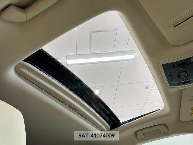 Lexus RX 2019-08 275844-4