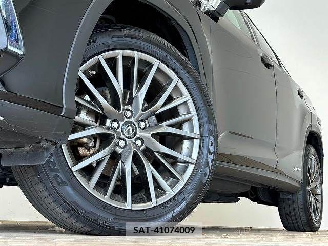 Lexus RX 2019-08 275844-17