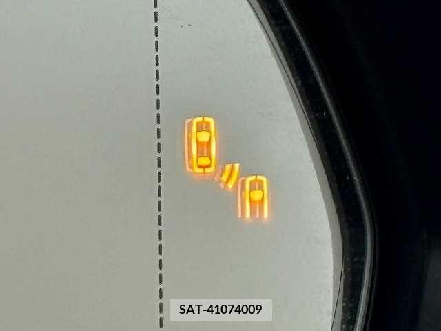 Lexus RX 2019-08 275844-5