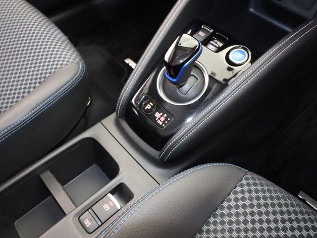 Nissan KICKS 2021-01 25273-16